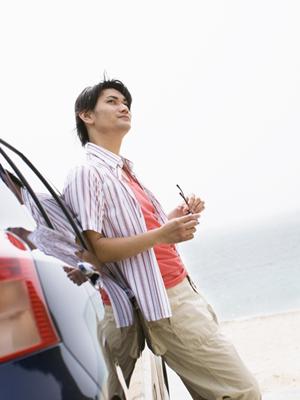 車検をどこでやるかは何を重視するかで比較検討
